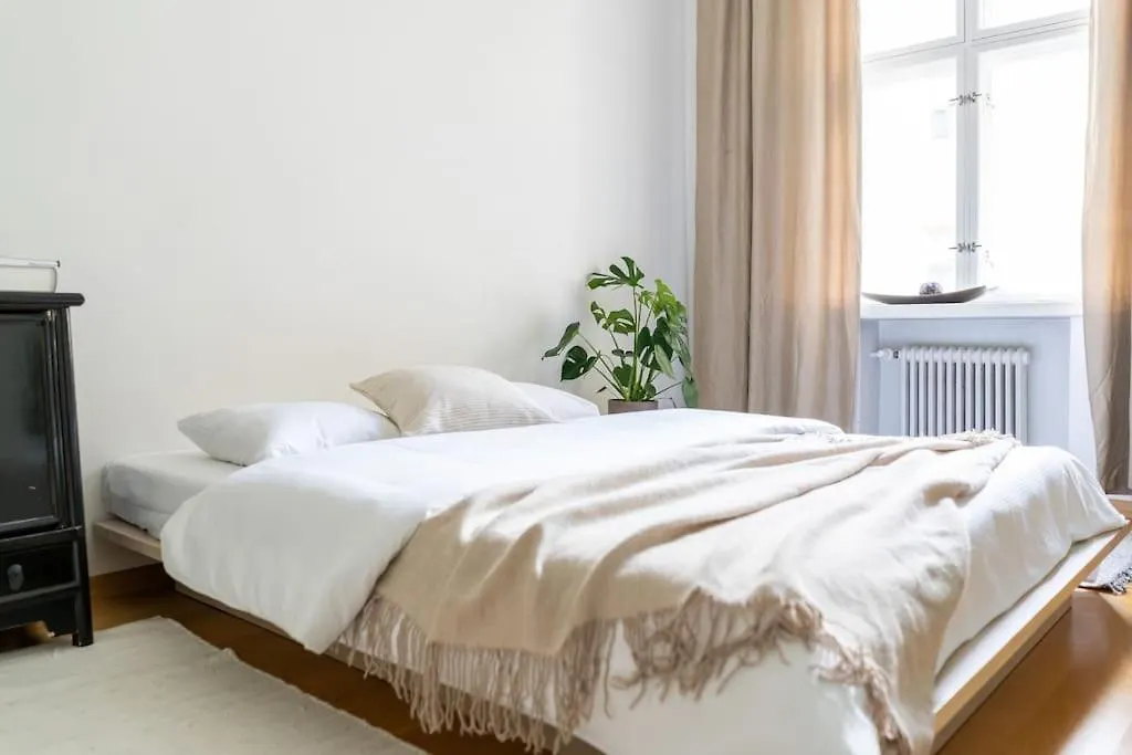 2 Bedroom Apartment In Ullanlinna Helsinki